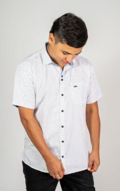 CAMISA DE MANGA CORTA ESTAMPADA
