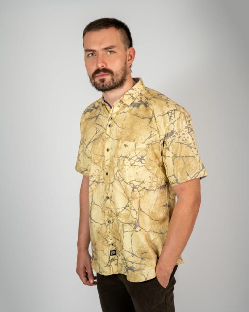 CAMISA MANGA CORTA ESTAMPADA