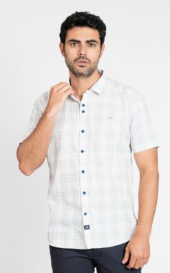 CAMISA DE MANGA CORTA CON ESTAMPADO DE CUADROS