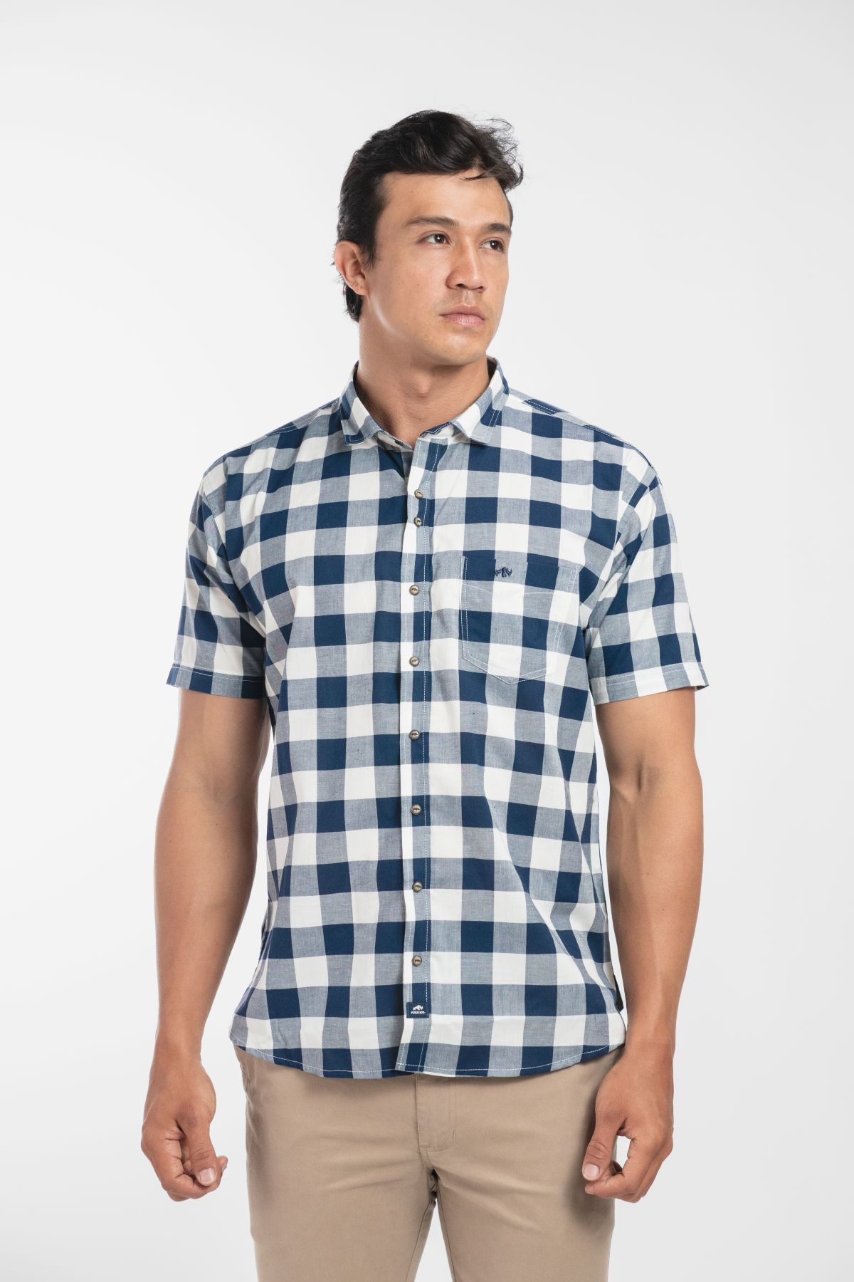 CAMISA MANGA CORTA CON ESTAMPADO DE CUADROS