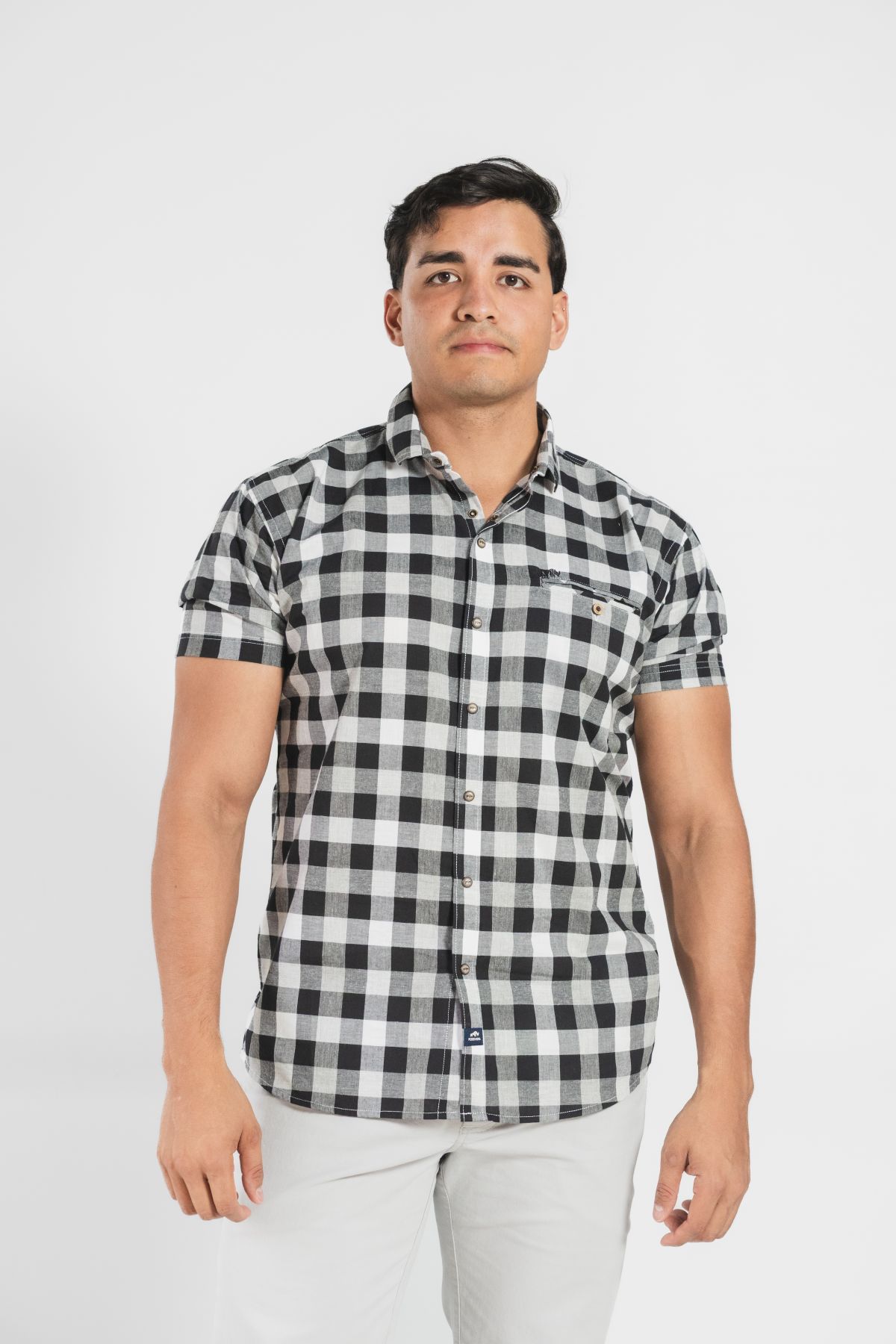 CAMISA DE MANGA CORTA CON ESTAMPADO DE CUADROS